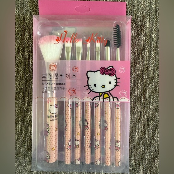 Hello kitty 7pc makeup brush set - Picture 3 of 3